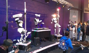 Beobachten während man beobachtet wird... irgendwie gruselig! Oh, und mein neues Lieblingswort: ogling!